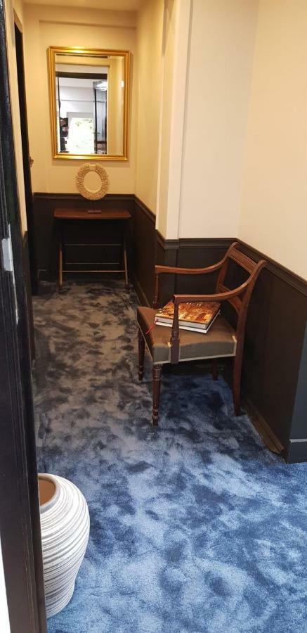 Les Grands Arbres Bed and Breakfast Bruselas Exterior foto